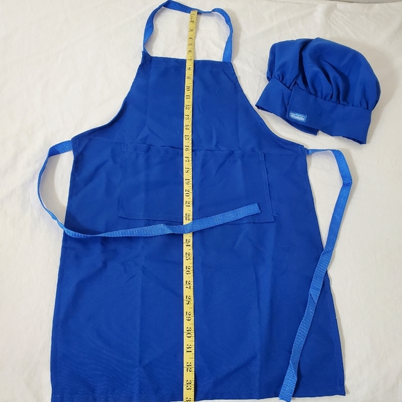 Kids Chef Hat and Aprons Set - Picture 2 of 4